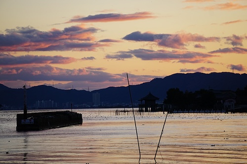 琵琶湖から観る夕日